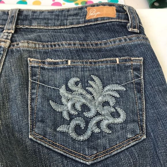 PAIGE Laurel Canyon Jeans - Picture 7 of 11